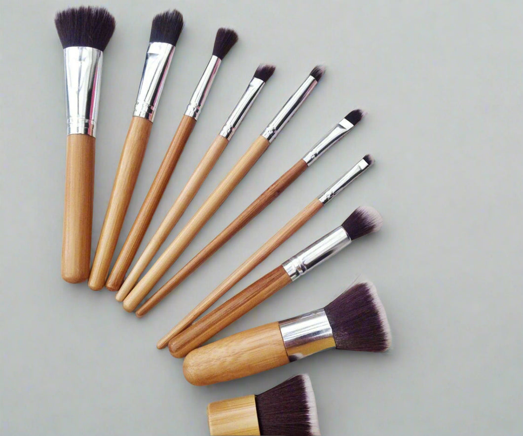 Bamboo Makeup Brush Set – 10-Piece or 6-Piece with Eco-Friendly Carry Bag FREE UK Postage!