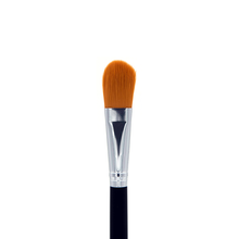 Load image into Gallery viewer, Glamza Classic Flat Foundation Brush